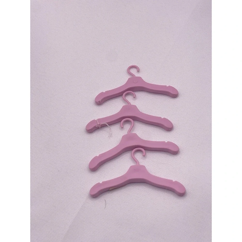 Vintage Barbie Set of 4 Hangers for Barbie Items - Pink‎